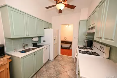 271 N Newbridge Road #2C, Levittown, NY 11756 - Photo 16