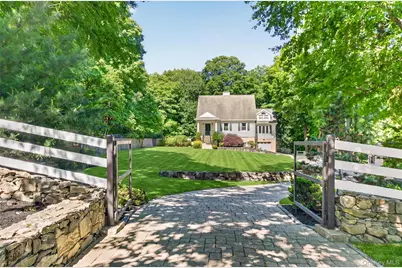11 Arbutus Street, Putnam Valley, NY 10579 - Photo 2