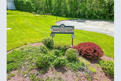 1103 Washington Green, New Windsor, NY 12553 - Photo 2