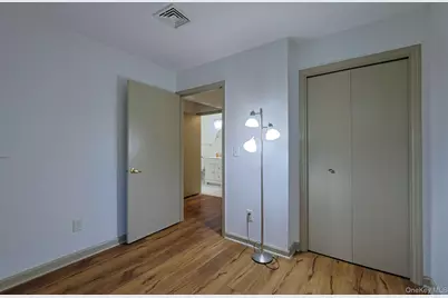 1103 Washington Green, New Windsor, NY 12553 - Photo 12