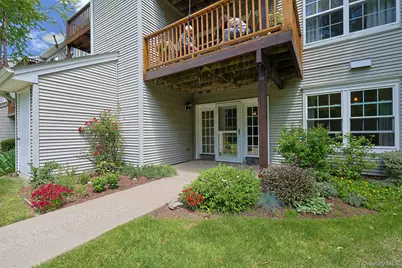 1103 Washington Green, New Windsor, NY 12553 - Photo 16
