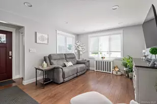 36 Iroquois Pl, Farmingdale, NY 11735 - Photo 6