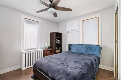 36 Iroquois Place, Farmingdale, NY 11735 - Photo 10