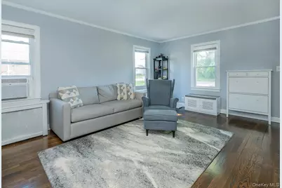 23 Phillips Road, Glen Cove, NY 11542 - Photo 6