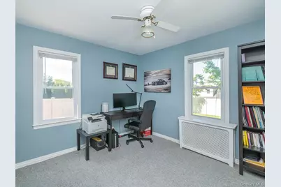 23 Phillips Road, Glen Cove, NY 11542 - Photo 20