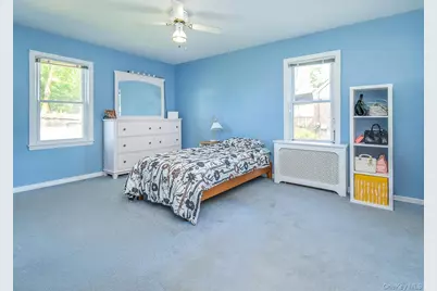23 Phillips Road, Glen Cove, NY 11542 - Photo 14