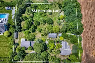 733 Herricks Ln, Jamesport, NY 11901 - Photo 16