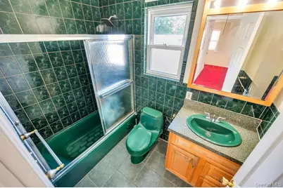 8343 261st Street, Glen Oaks, NY 11004 - Photo 22