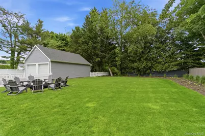 238 Woodlawn Avenue, Saint James, NY 11780 - Photo 36
