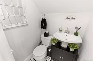 238 Woodlawn Ave, Saint James, NY 11780 - Photo 20