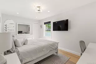 238 Woodlawn Ave, Saint James, NY 11780 - Photo 18