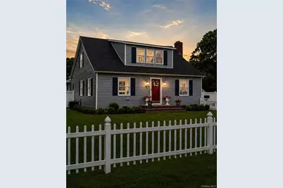 238 Woodlawn Avenue, Saint James, NY 11780 - Photo 2