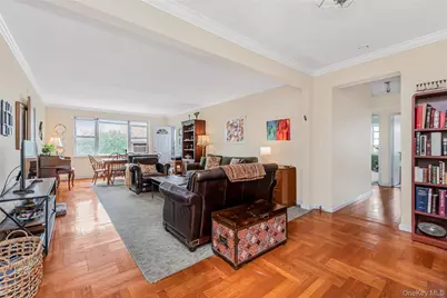 2711 Henry Hudson Parkway #7H, Bronx, NY 10463 - Photo 2