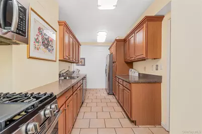 2711 Henry Hudson Parkway #7H, Bronx, NY 10463 - Photo 6