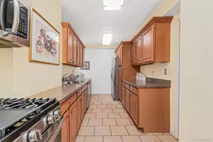 2711 Henry Hudson Pkwy, Bronx, NY 10463 - Photo 6