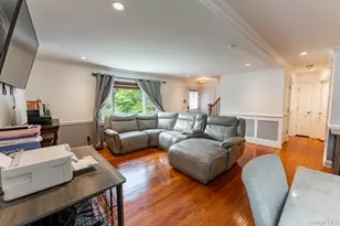 22 Oakbrook Rd, Ossining, NY 10562 - Photo 12