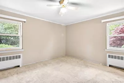 354 Terrace Avenue, Garden City, NY 11530 - Photo 6