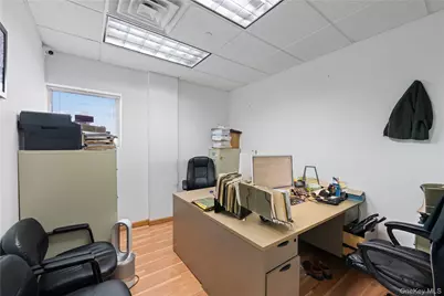136-33 37th Avenue #9A, Flushing, NY 11354 - Photo 4