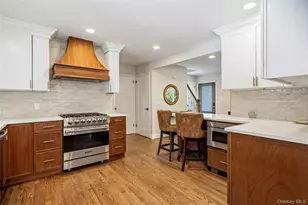 434 W Main St, Huntington, NY 11743 - Photo 18