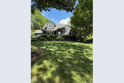 10 N Edsall Avenue, Nanuet, NY 10954 - Photo 1
