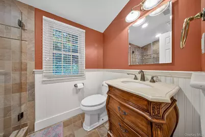 125 Mimosa Drive, East Hills, NY 11576 - Photo 32