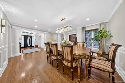 125 Mimosa Drive, East Hills, NY 11576 - Photo 6