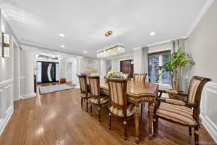 125 Mimosa Dr, East Hills, NY 11576 - Photo 6