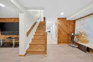 125 Mimosa Dr, East Hills, NY 11576 - Photo 28