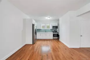 104-04 202nd St, Saint Albans, NY 11412 - Photo 28