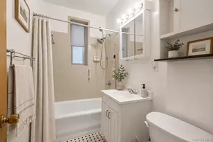 472 Gramatan Ave, Mount Vernon, NY 10552 - Photo 8