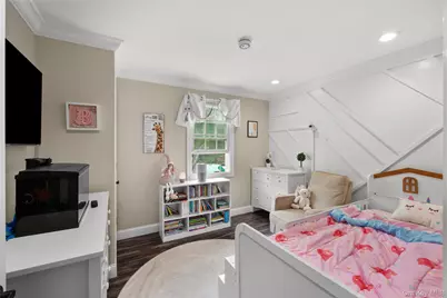 300 W 24th Street, Deer Park, NY 11729 - Photo 24