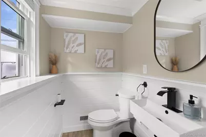 300 W 24th Street, Deer Park, NY 11729 - Photo 32