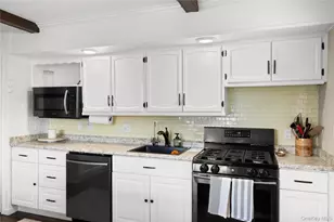 300 W 24th St, Deer Park, NY 11729 - Photo 16