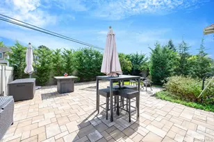 3075 Hewlett Ave, Merrick, NY 11566 - Photo 36