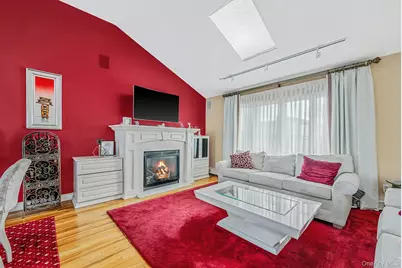 3075 Hewlett Avenue, Merrick, NY 11566 - Photo 4