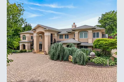 5 Glen Hill Court, Dix Hills, NY 11746 - Photo 4