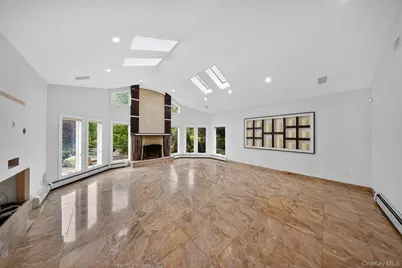 5 Glen Hill Court, Dix Hills, NY 11746 - Photo 14