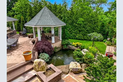 5 Glen Hill Court, Dix Hills, NY 11746 - Photo 36