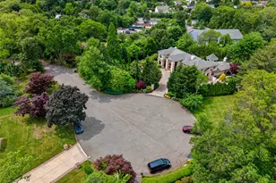 5 Glen Hill Ct, Dix Hills, NY 11746 - Photo 46
