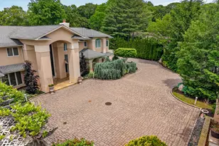 5 Glen Hill Ct, Dix Hills, NY 11746 - Photo 48
