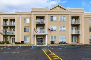 54 School St, Westbury, NY 11590 - Photo 14