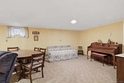 183 N Oak Street, Massapequa, NY 11758 - Photo 22