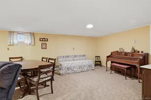 183 N Oak St, Massapequa, NY 11758 - Photo 22