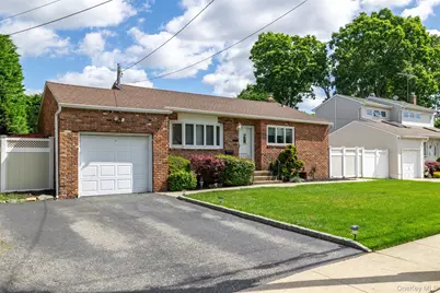 183 N Oak Street, Massapequa, NY 11758 - Photo 1