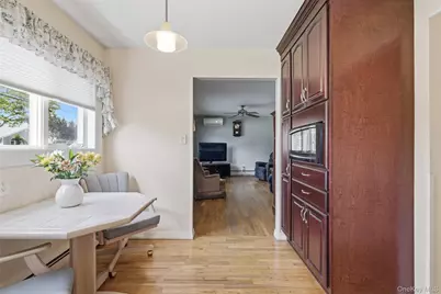 183 N Oak Street, Massapequa, NY 11758 - Photo 18