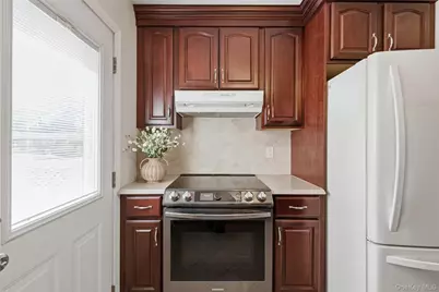 183 N Oak Street, Massapequa, NY 11758 - Photo 16
