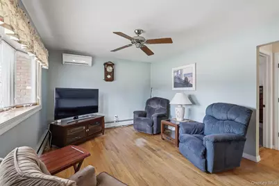 183 N Oak Street, Massapequa, NY 11758 - Photo 6