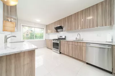 1 Horizon Road, Great Neck, NY 11020 - Photo 6