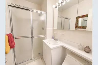 27010 Grand Central Parkway #21D, Floral Park, NY 11005 - Photo 14