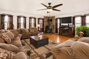 20 County Hwy 17, Thompson Ridge, NY 10985 - Photo 10